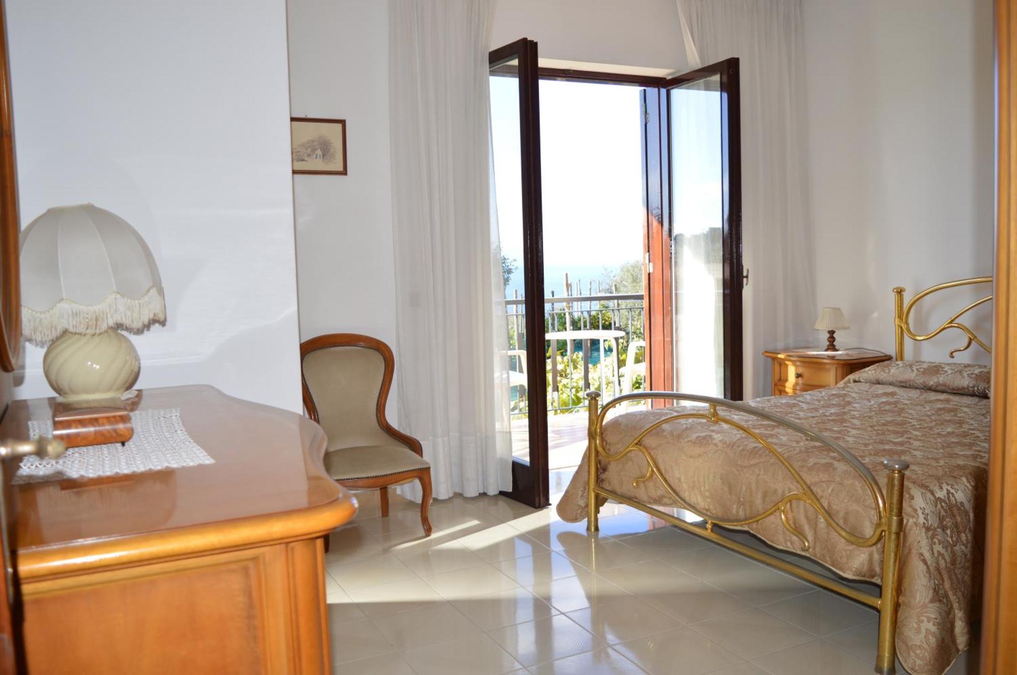 Mary'S Dream - Villa Overlooking Capri And Ischia In Sorrento Peninsula Massa Lubrense Zewnętrze zdjęcie
